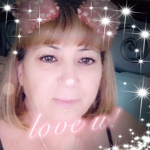 Meet your Posher, Gloria